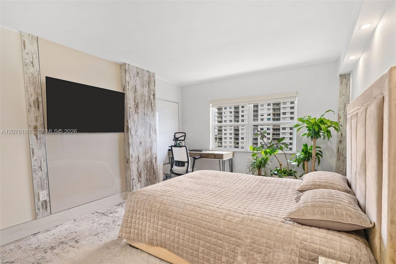 400 Kings Point Dr , Unit 822-23, Sunny Isles Beach, FL 33160 Photo