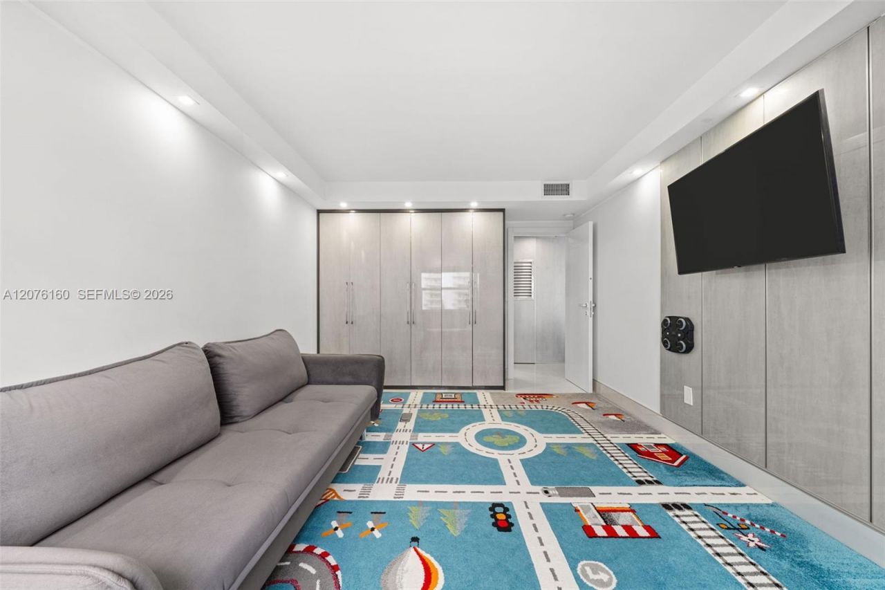 400 Kings Point Dr , Unit 822-23, Sunny Isles Beach, FL 33160 Photo