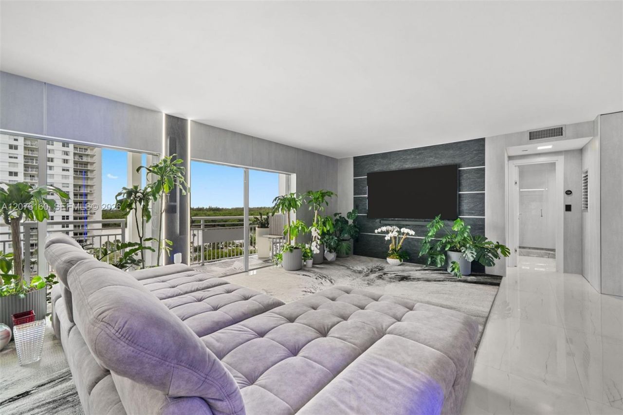 400 Kings Point Dr , Unit 822-23, Sunny Isles Beach, FL 33160 Photo