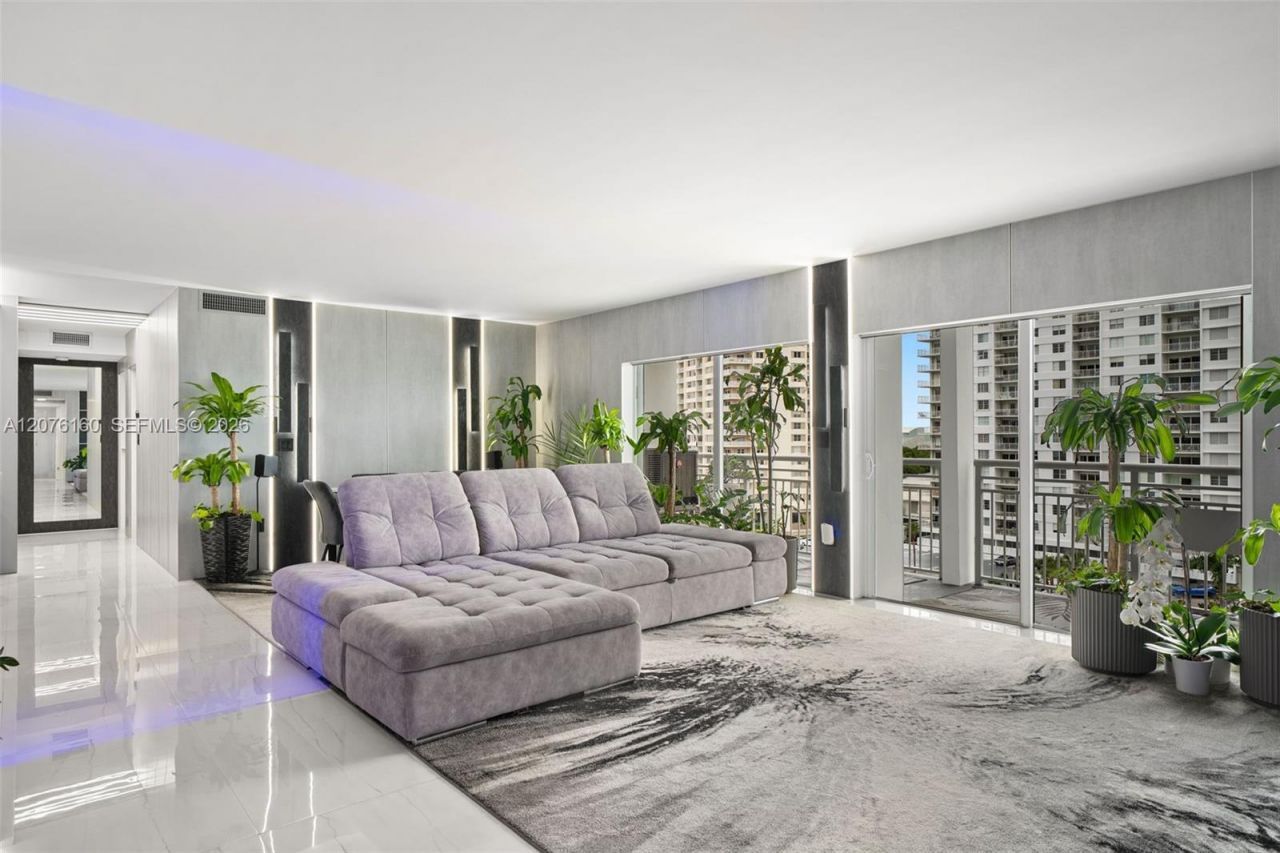 400 Kings Point Dr , Unit 822-23, Sunny Isles Beach, FL 33160 Photo