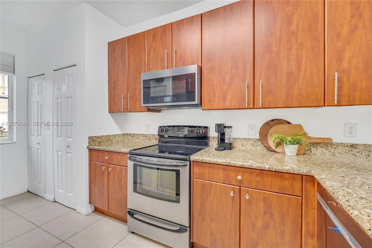 8999 SW 18th St , Unit 1401, Miramar, FL 33025 Photo