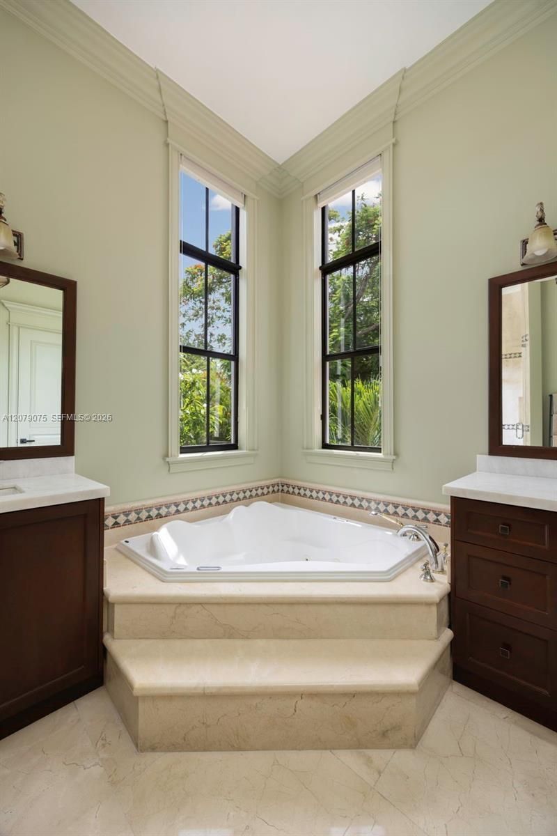 3740 Irvington Ave , Coconut Grove, FL 33133 Photo