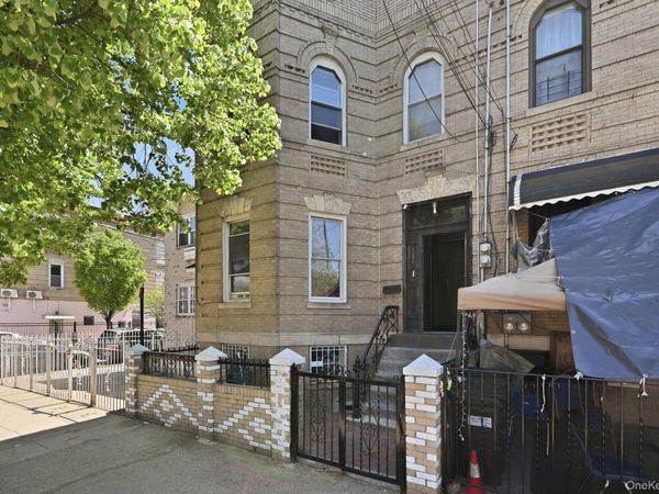 1086 Blake Avenue , Brooklyn, NY 11208