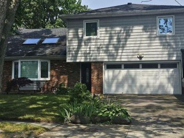15 Captains Road, North Woodmere, NY 11581