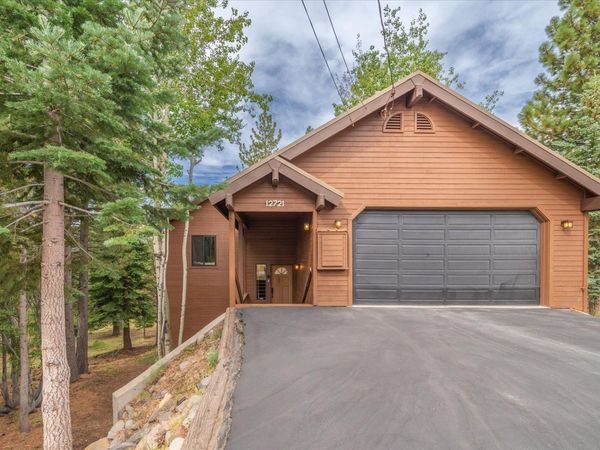 12721 Pinnacle Loop , Truckee, CA 96161