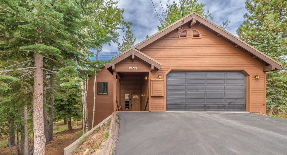 12721 Pinnacle Loop , Truckee, CA 96161 Photo