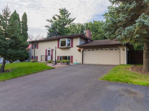 1388 Amaryllis Lane, Eagan, MN 55123