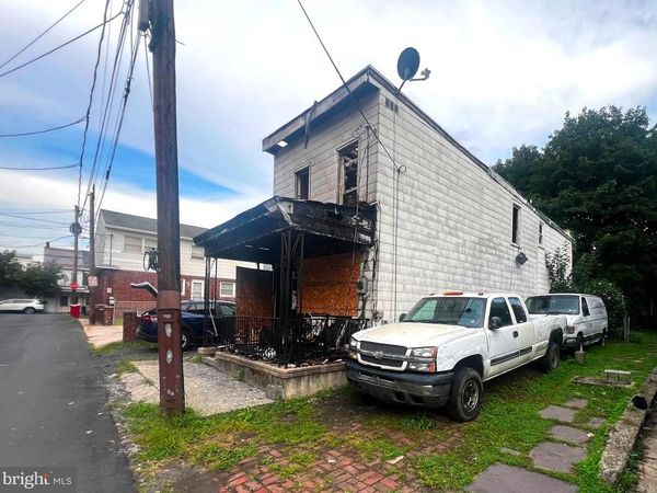 214 W COLUMBUS STREET , SHENANDOAH, PA 17976