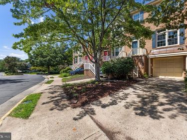 5142 WOODFORD DRIVE , CENTREVILLE, VA 20120