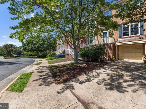 5142 WOODFORD DRIVE, CENTREVILLE, VA 20120