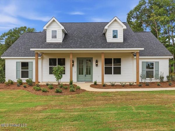 928 Mullican Road, Florence, MS 39073