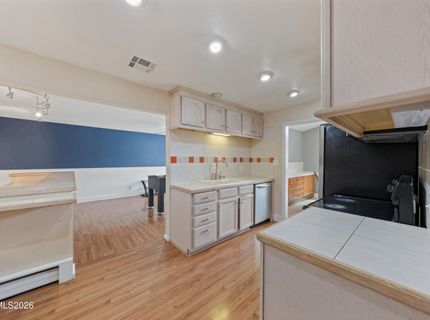 901 Lyman Avenue, Reno, NV 89509 Photo