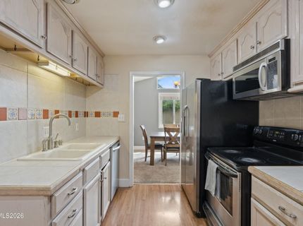 901 Lyman Avenue, Reno, NV 89509 Photo