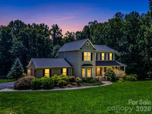 69 Ivy Lane, Fletcher, NC 28732