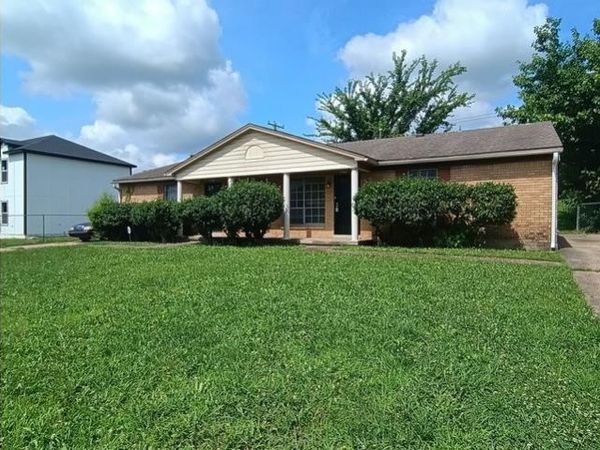 3677 HILLBROOK ST, Memphis, TN 38109