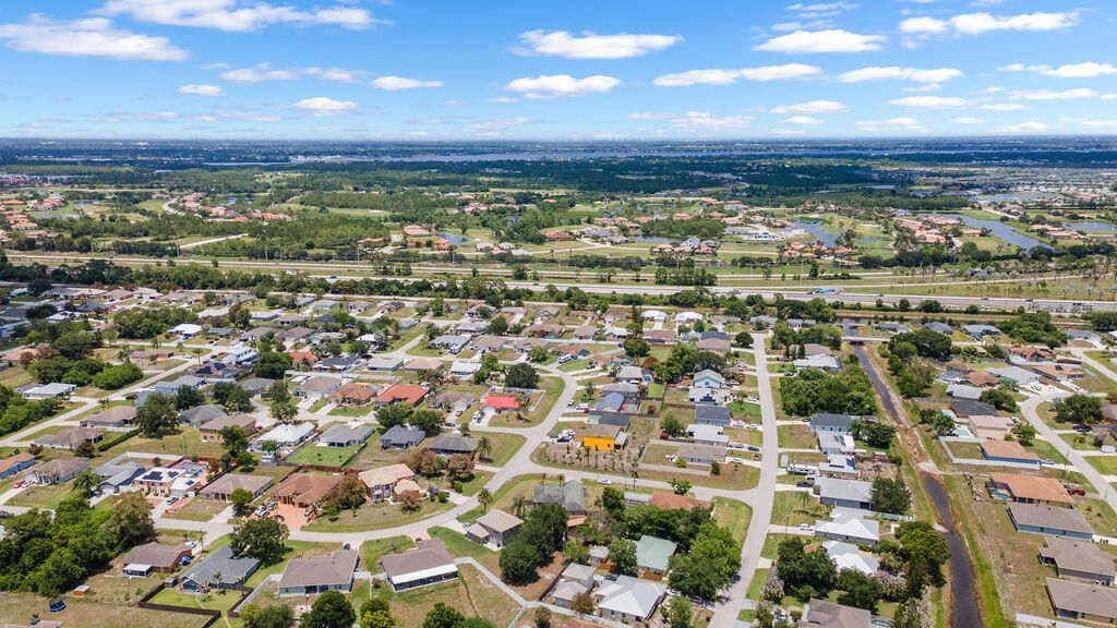 403 SW Cahoon Court, Port Saint Lucie, FL 34953 Photo
