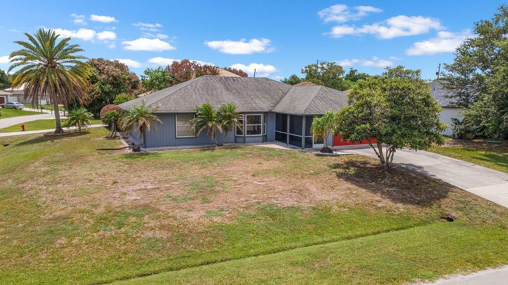 403 SW Cahoon Court, Port Saint Lucie, FL 34953 Photo