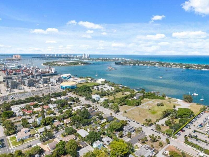 515 52nd Street, West Palm Beach, FL 33407 Photo