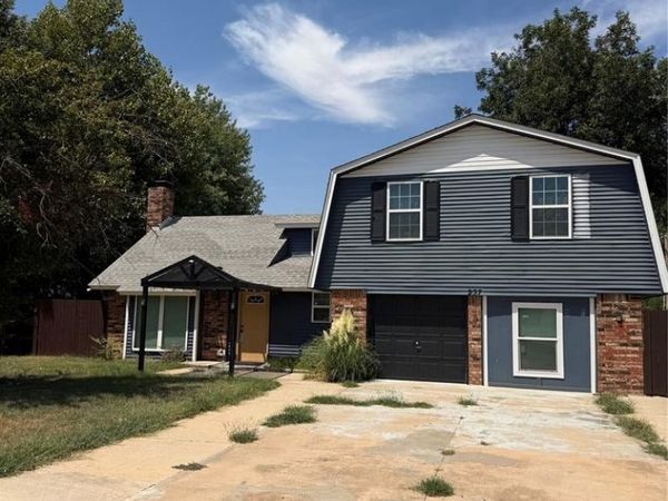 237 E Mohr Lane, Mustang, OK 73064