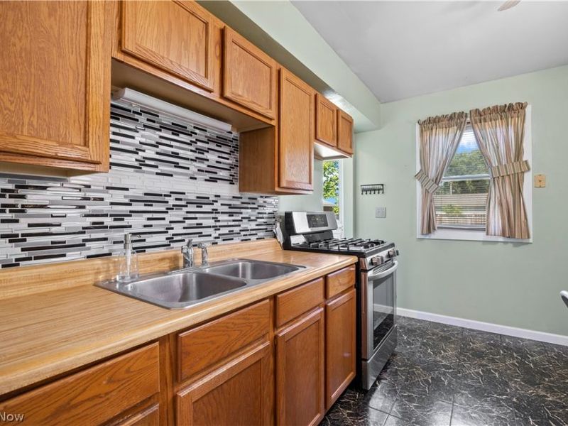 3403 Wilson Street, Lorain, OH 44052 Photo 8