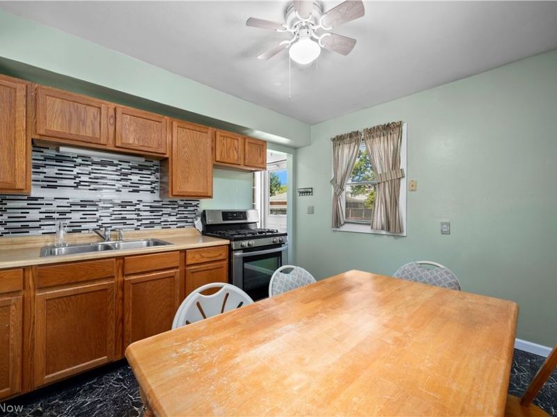 3403 Wilson Street, Lorain, OH 44052 Photo 9