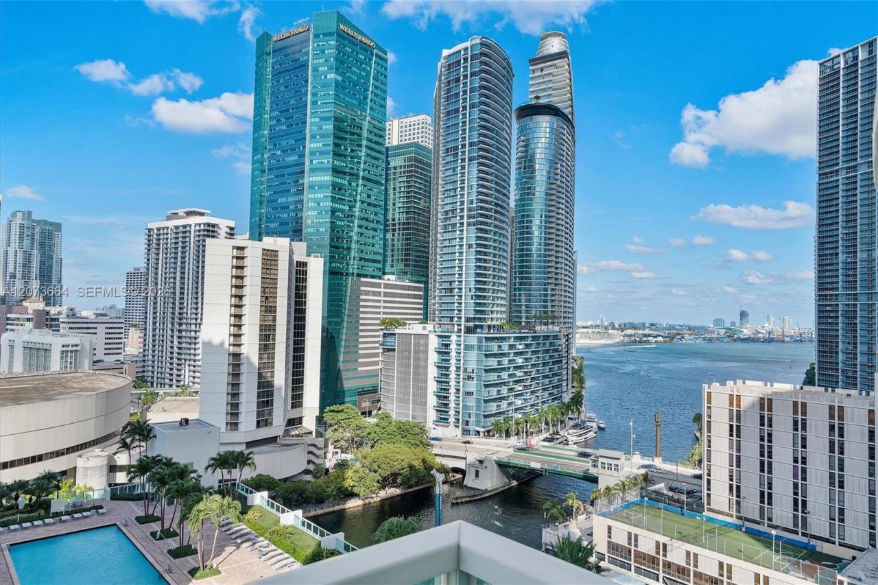 41 SE 5th St , Unit 1111, Miami, FL 33131 Photo