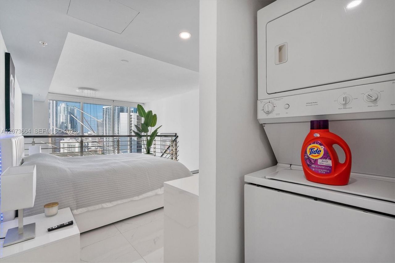 41 SE 5th St , Unit 1111, Miami, FL 33131 Photo