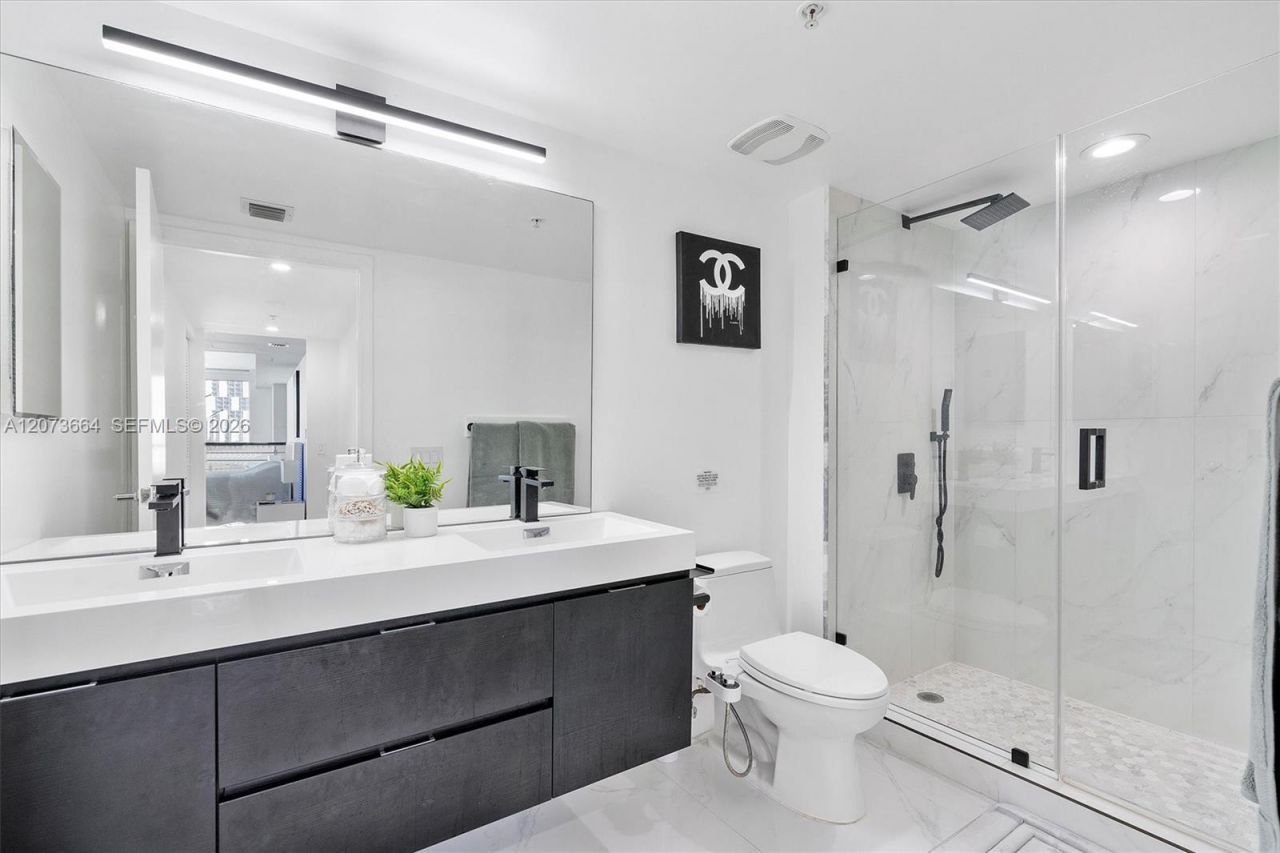 41 SE 5th St , Unit 1111, Miami, FL 33131 Photo