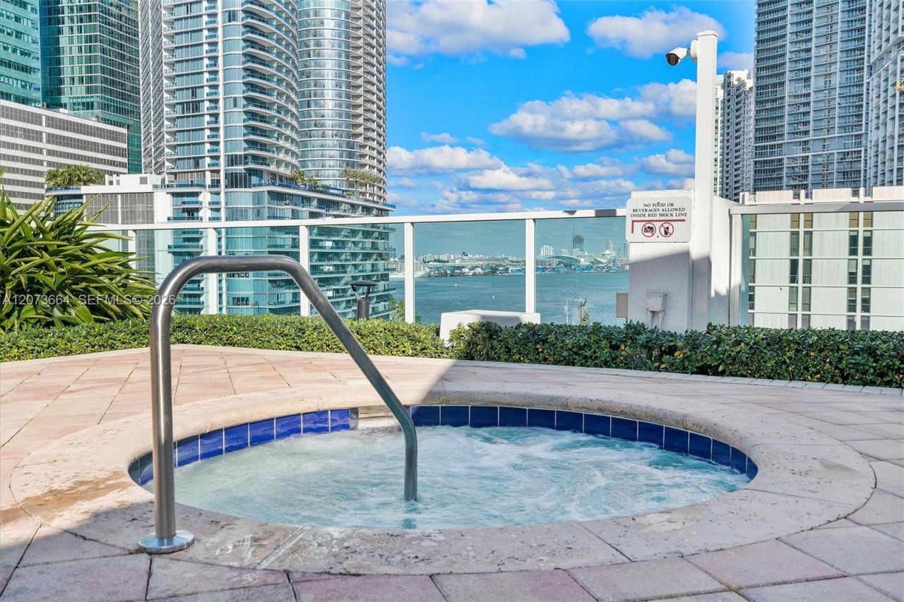 41 SE 5th St , Unit 1111, Miami, FL 33131 Photo