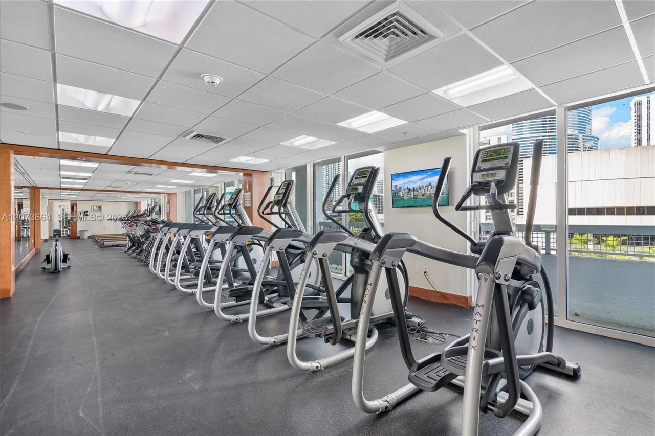 41 SE 5th St , Unit 1111, Miami, FL 33131 Photo