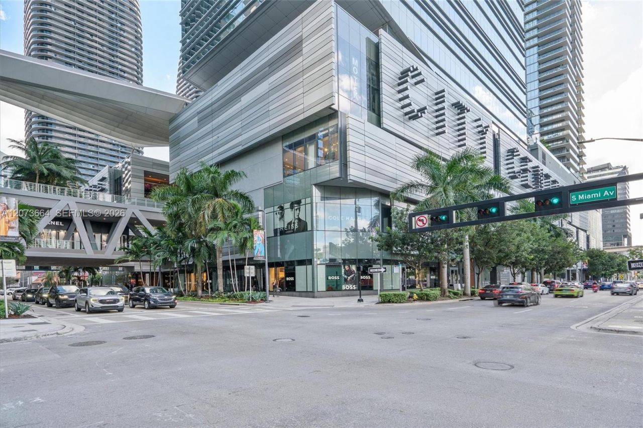 41 SE 5th St , Unit 1111, Miami, FL 33131 Photo