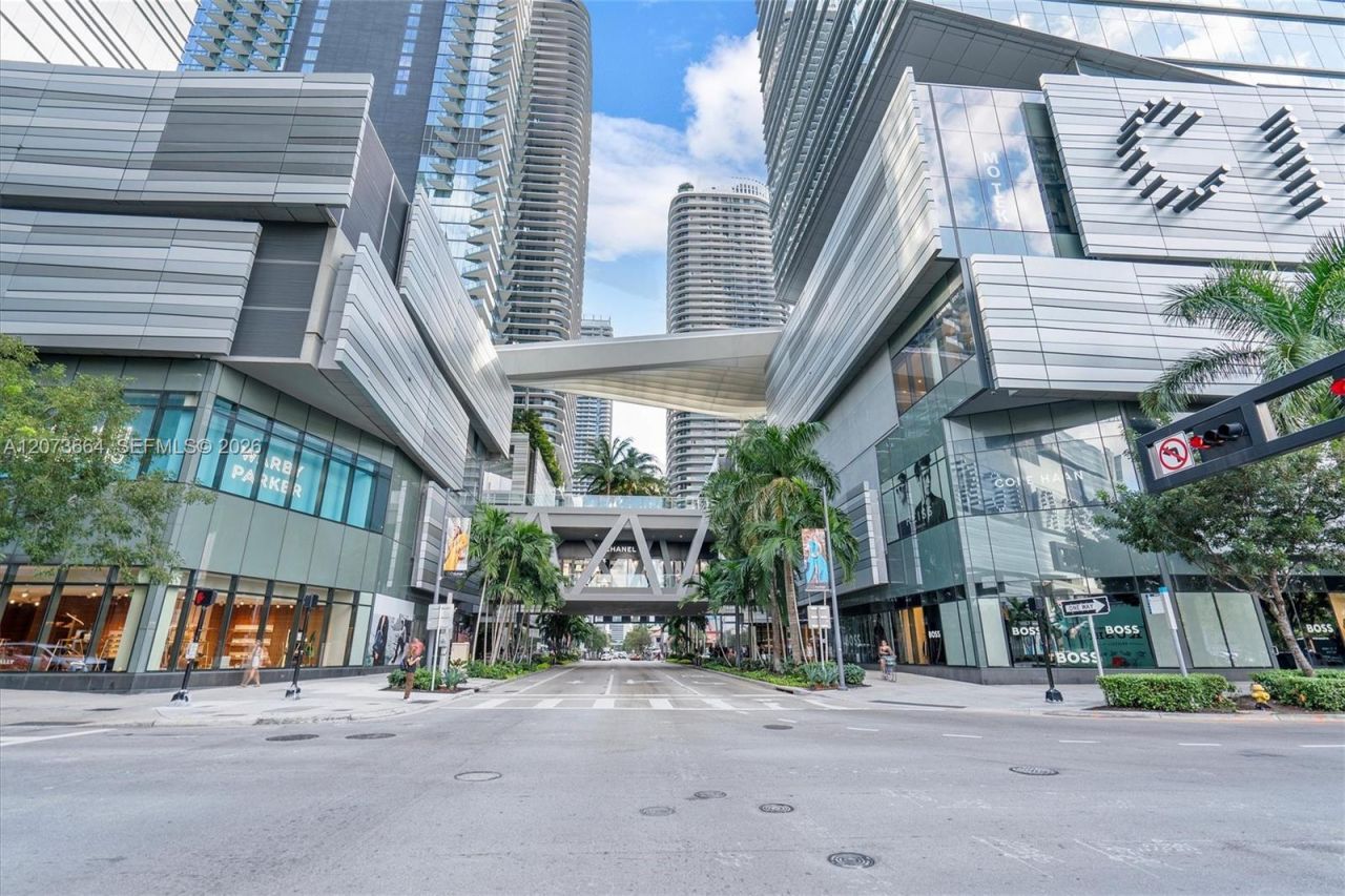 41 SE 5th St , Unit 1111, Miami, FL 33131 Photo