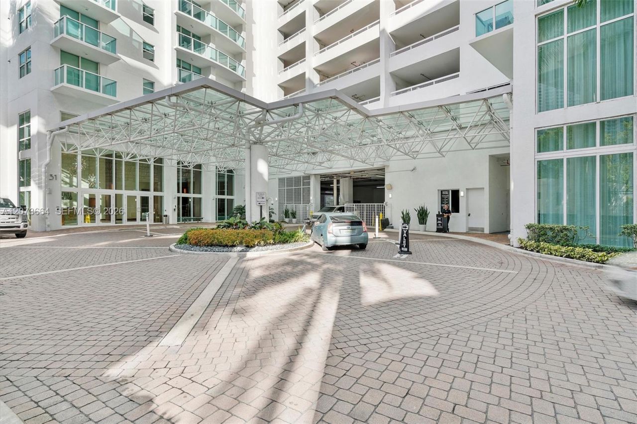 41 SE 5th St , Unit 1111, Miami, FL 33131 Photo
