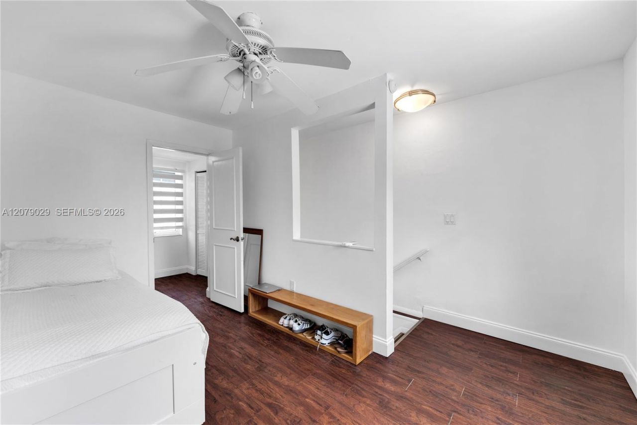 1826 Fairhaven Pl , Miami, FL 33133 Photo