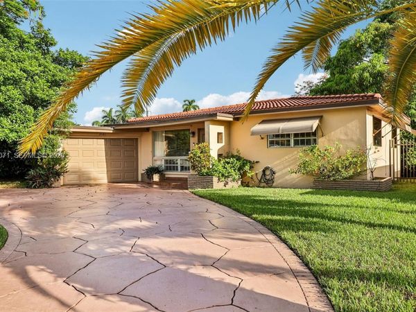 3121 Hollywood Blvd , Hollywood, FL 33021
