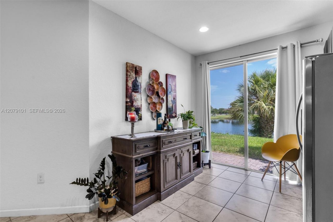 2438 SE 15 St, Homestead, FL 33035 Photo