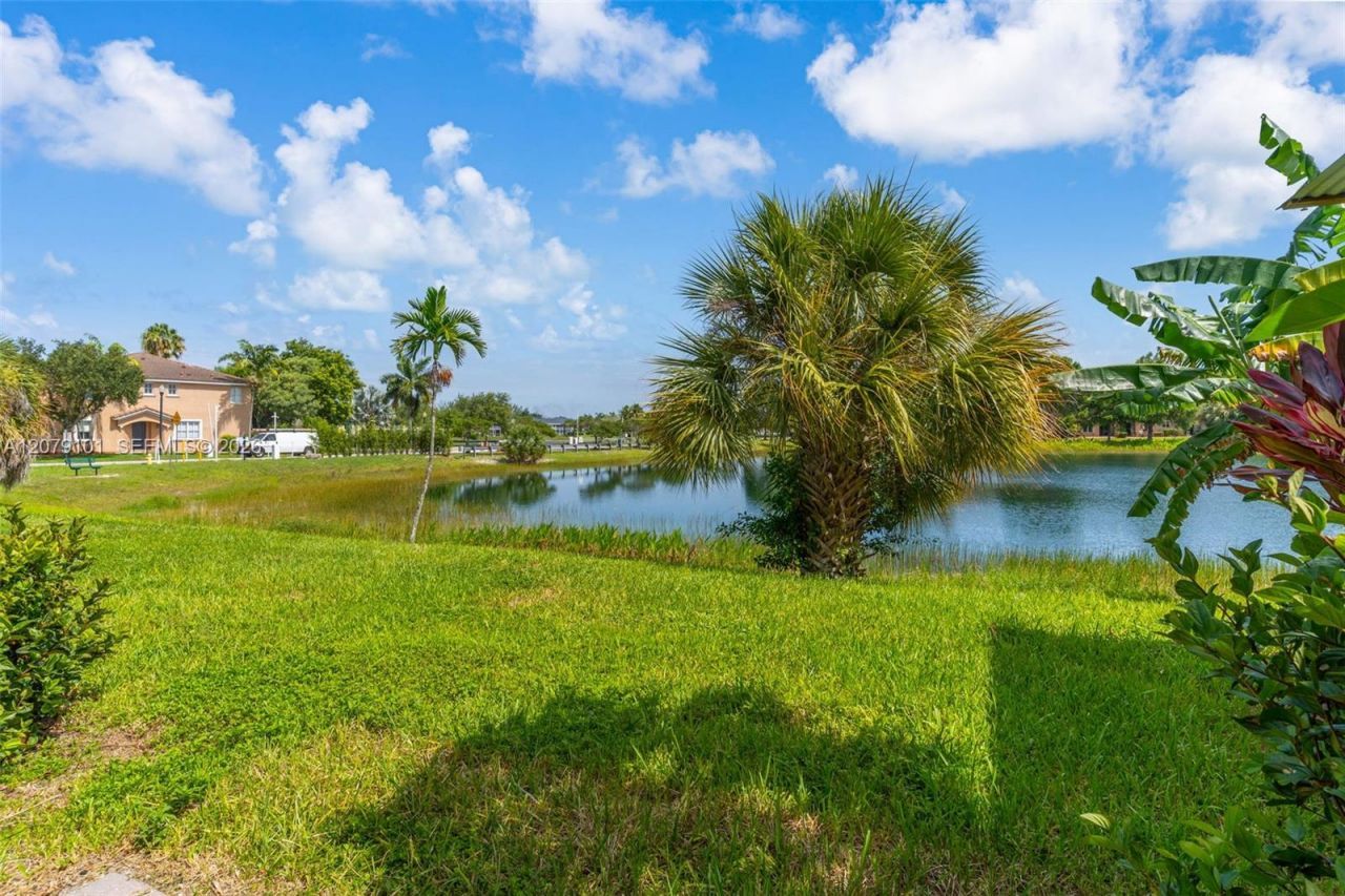 2438 SE 15 St, Homestead, FL 33035 Photo