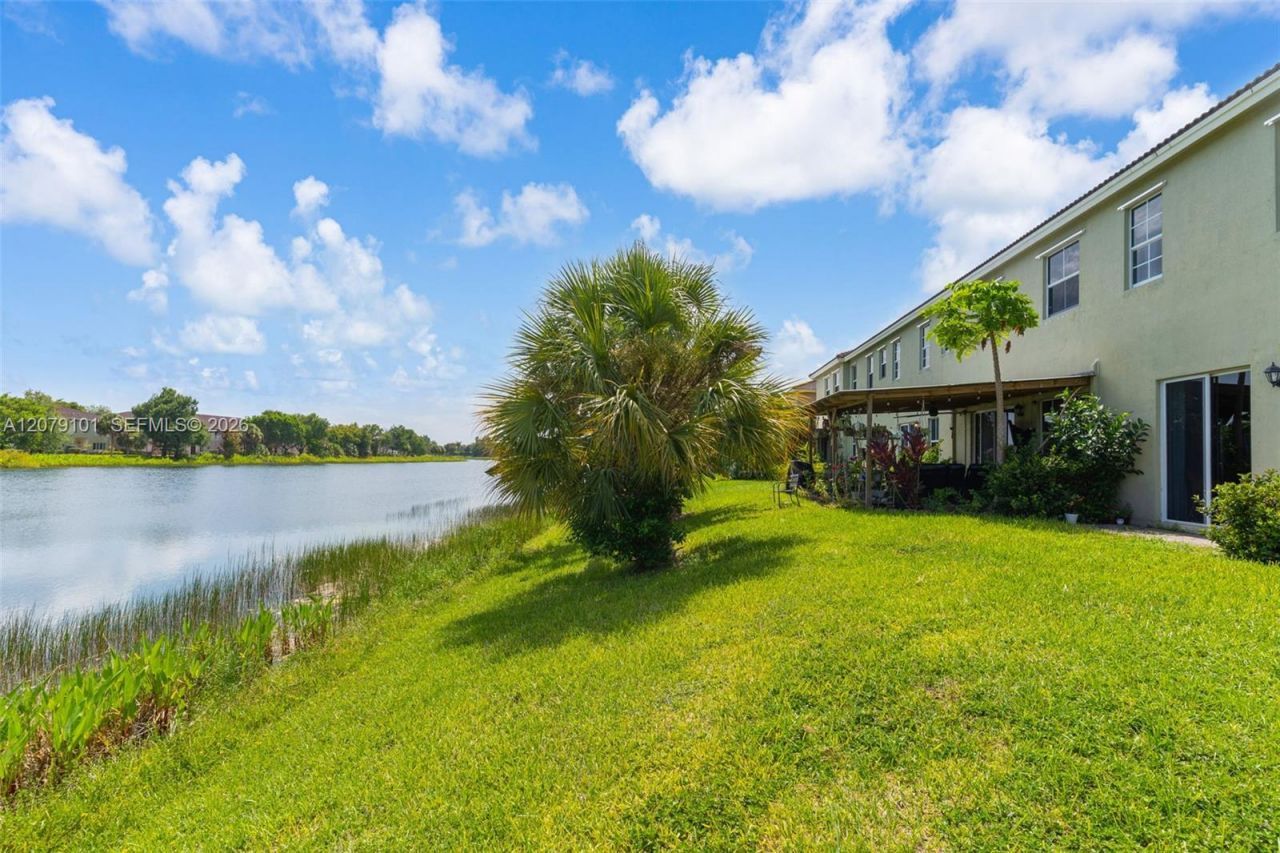 2438 SE 15 St, Homestead, FL 33035 Photo