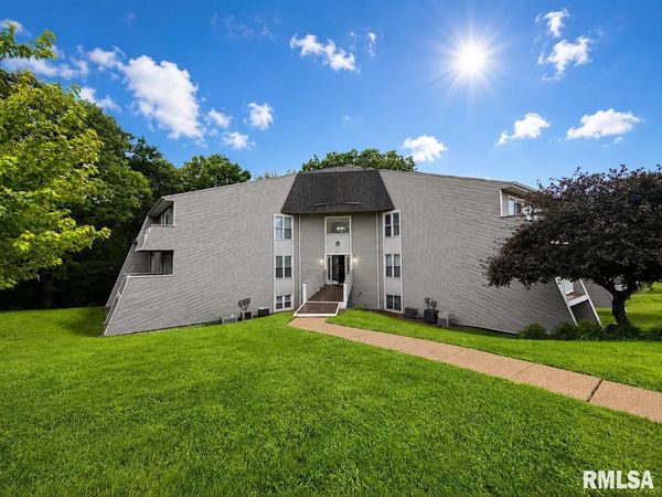 2626 W WILLOWLAKE Drive, Unit 433, Peoria, IL 61614