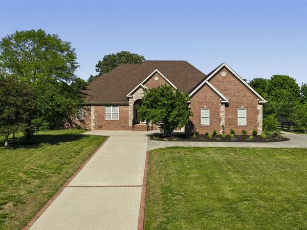 1000 Edgewater Lane , Bowling Green, KY 42104
