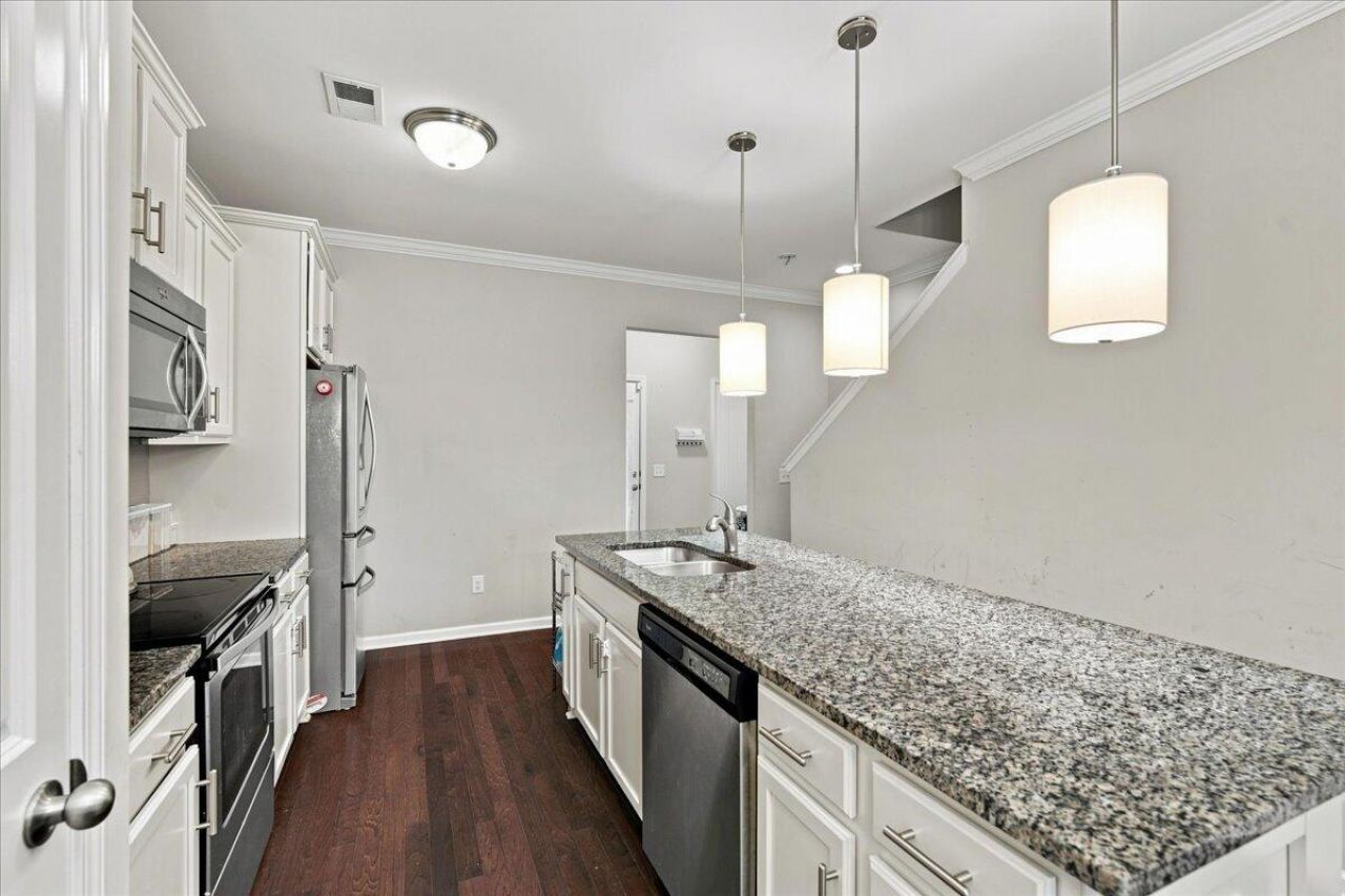 104 Bennett Lane Photo 8