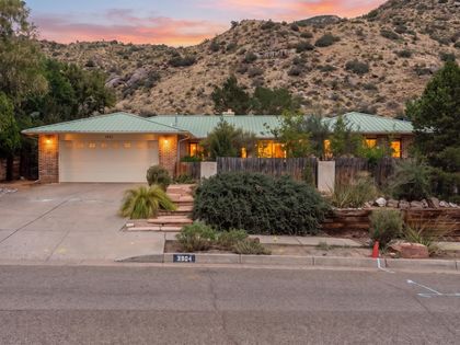 3904 Camino De La Sierra NE Albuquerque, NM 87111