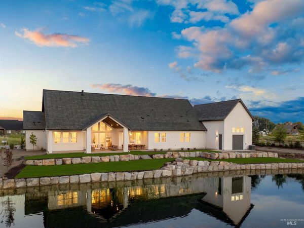 461 Midpoint Ave, Middleton, ID 83644