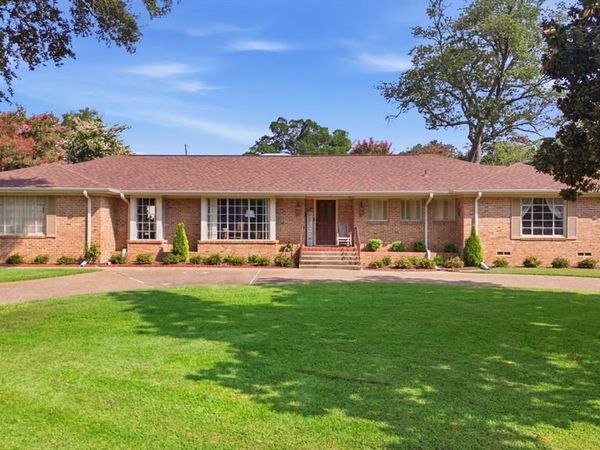 1936 Montrose Drive , Tyler, TX 75701