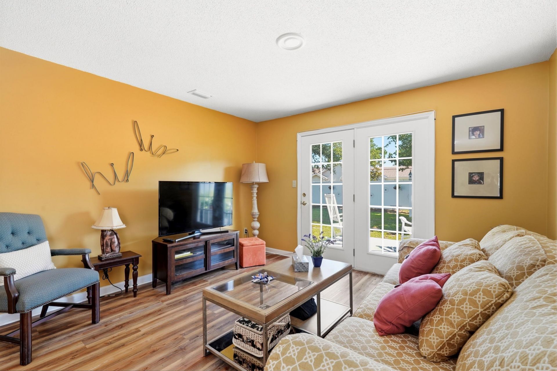 6615 Cherry Laurel Dr. Photo 10