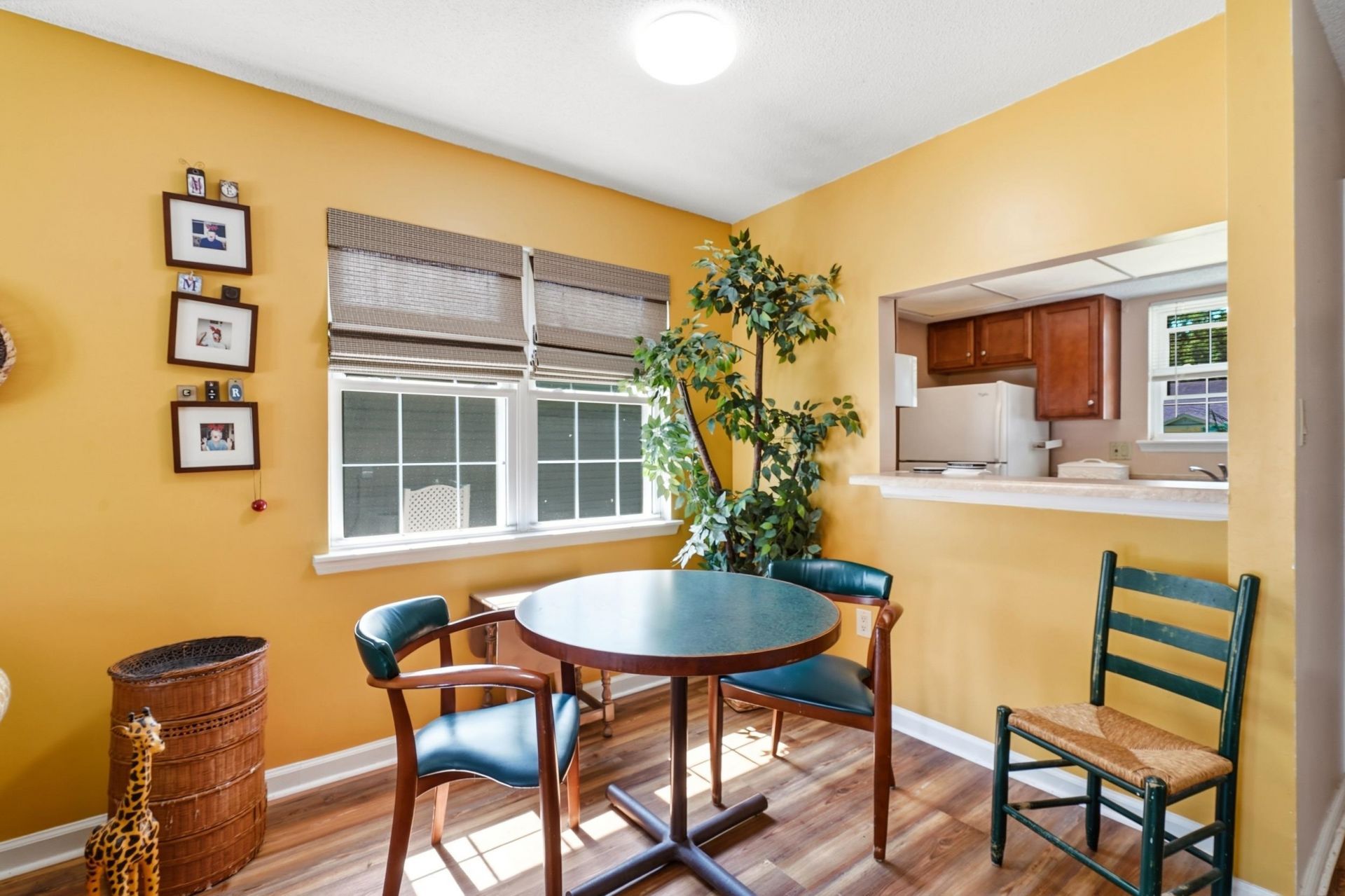 6615 Cherry Laurel Dr. Photo 5