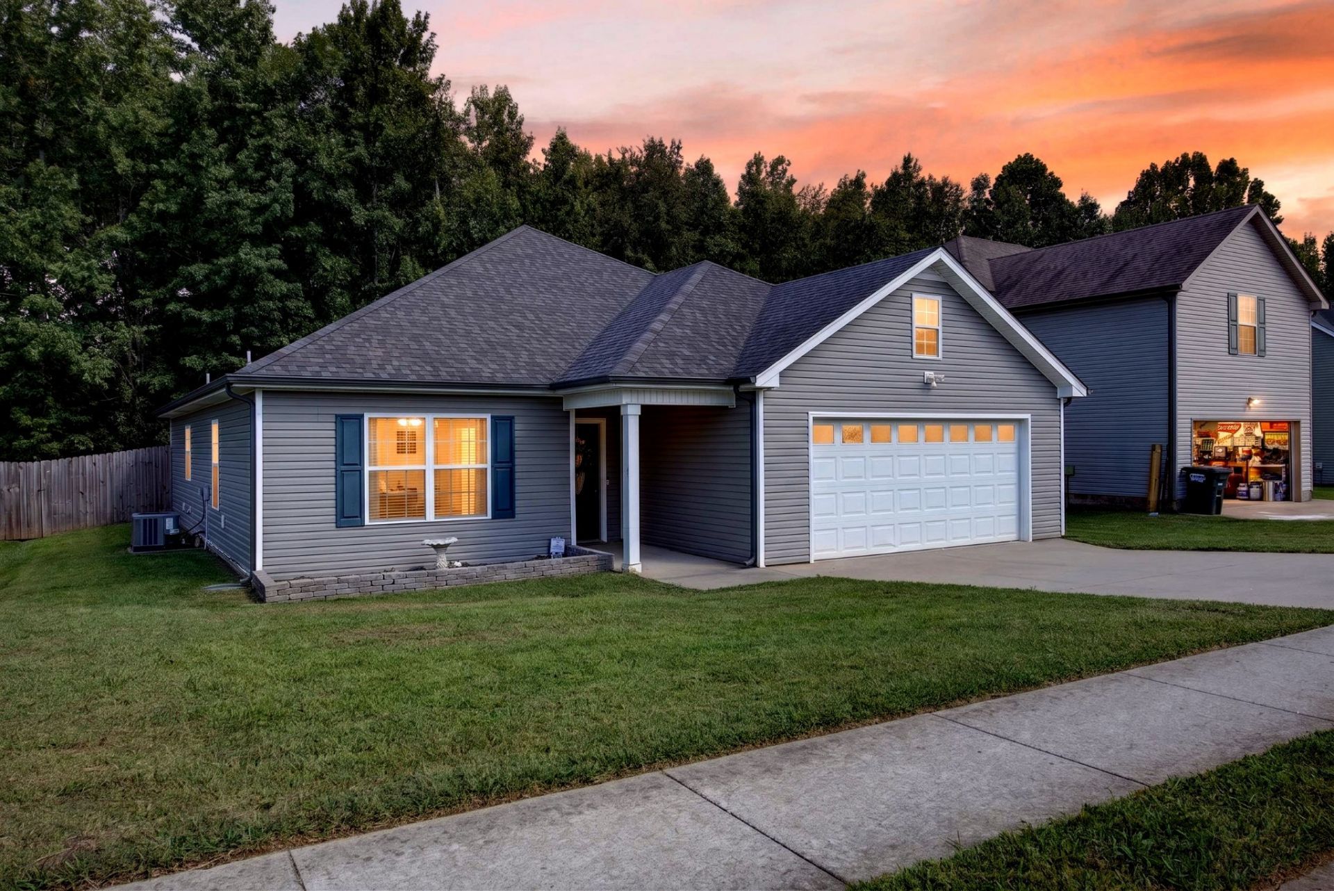 1388 Freedom Dr, Clarksville, TN 37042 Main Photo