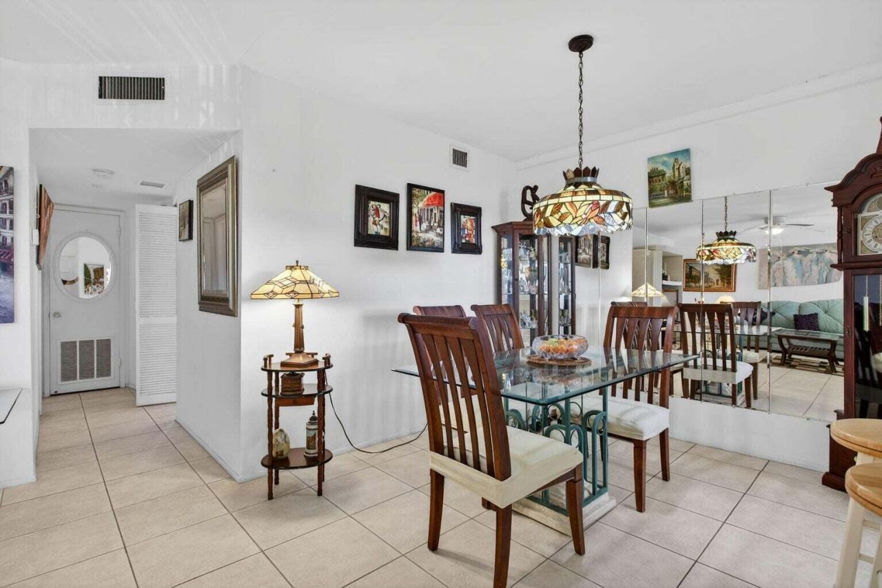 100 SE 6th Avenue, Unit 303, Pompano Beach, FL 33060 Photo
