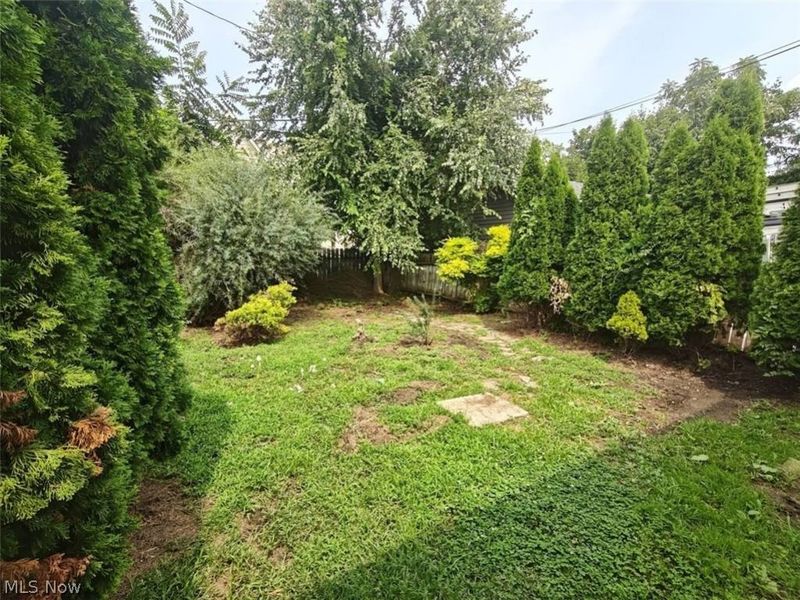 18703 Kewanee Avenue, Cleveland, OH 44119 Photo 12
