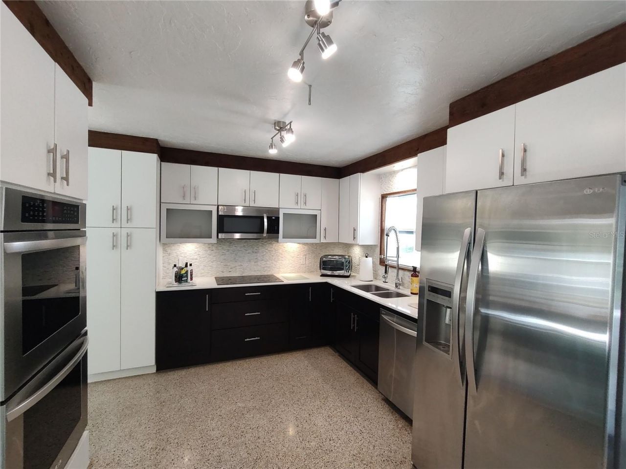 3400 Clark Drive, Sarasota, FL 34234 Photo